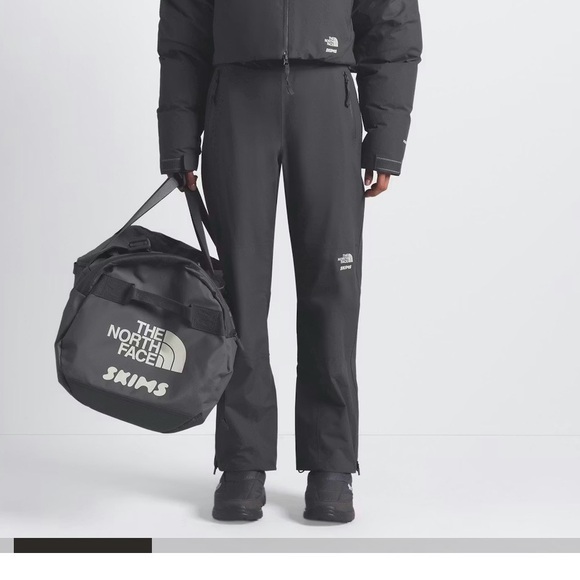 Versatile Gray Backpack - Picture 2 of 3